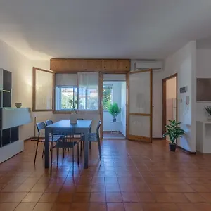  Appartamento Pontelagoscuro Huge & Residential Italia